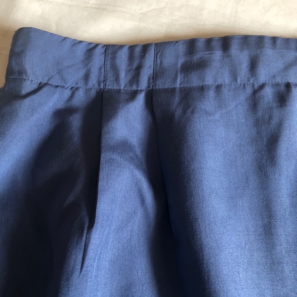 Talbots Petites Silk A line navy blue skirt size 12 Host Pick! - Picture 4 of 9
